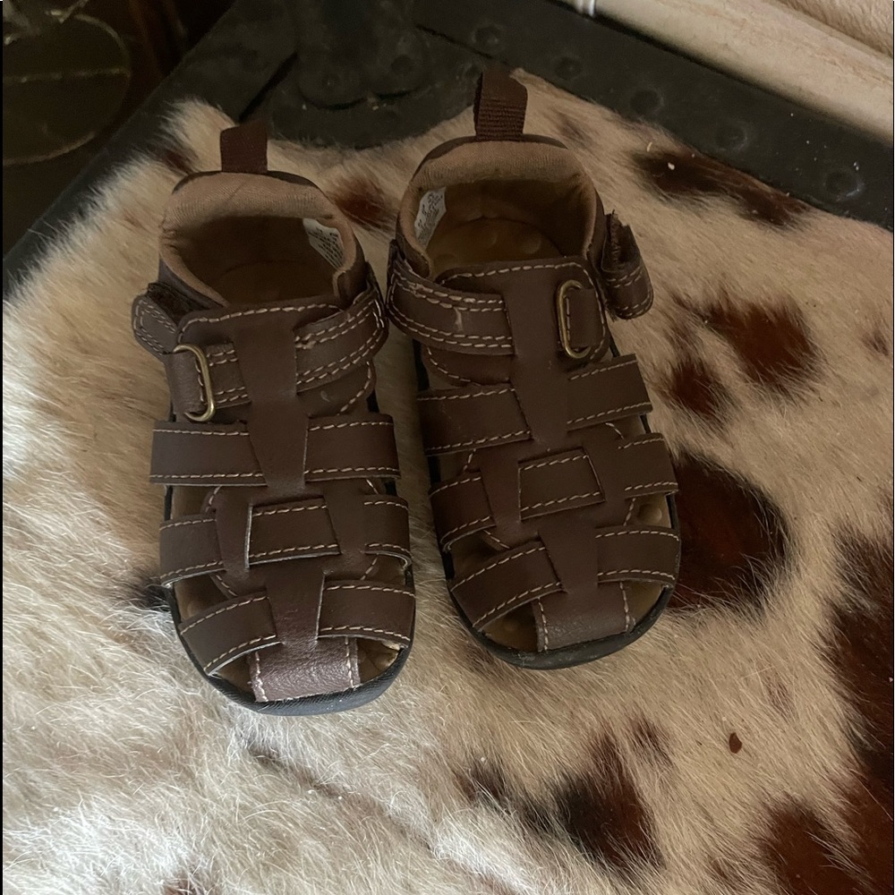 Leather sandals